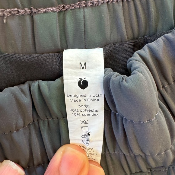 Flexliving Rainbow Reflective Liner Track Shorts V2 4 Way Stretch Women’s M - Picture 3 of 3